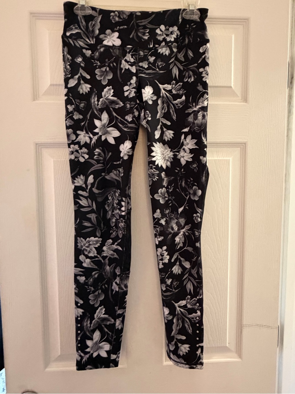 Old Navy Black and White Floral Workout Leggings